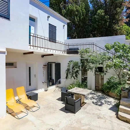 With Parking Space - 26011 Apartment *